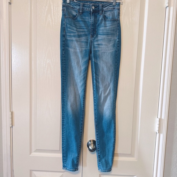 American Eagle Outfitters Super Hi Rise Jegging Super Stretch Size 2 Regular - Picture 1 of 12